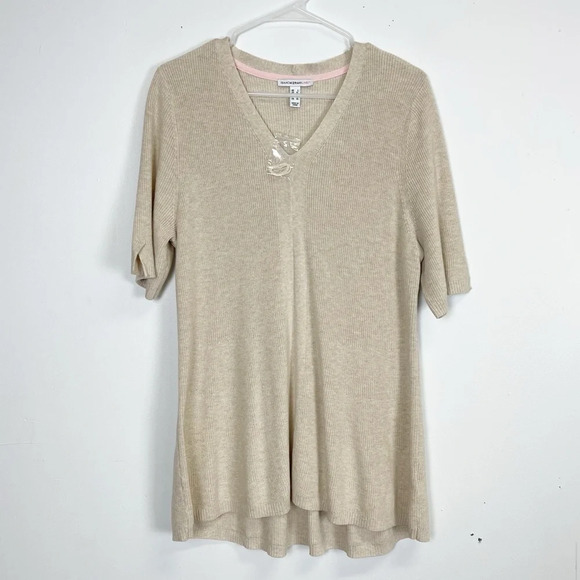 NEW Isaac Mizrahi Live Sweater Women Size Large Tan Short Sleeve Vneck Knit NWOT - Picture 1 of 9